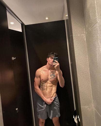 NICO LOCCO Nude .